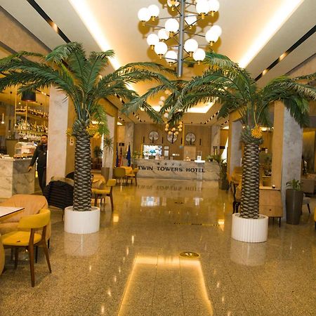 Twin Towers Hotel City & Beach Resort Shëngjin Esterno foto