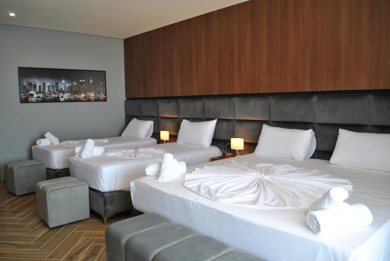 Twin Towers Hotel City & Beach Resort Shëngjin Esterno foto