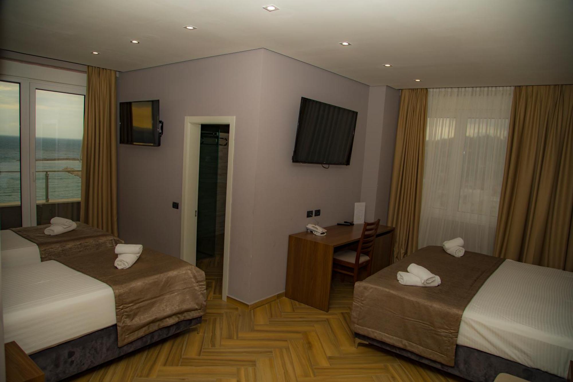 Twin Towers Hotel City & Beach Resort Shëngjin Esterno foto