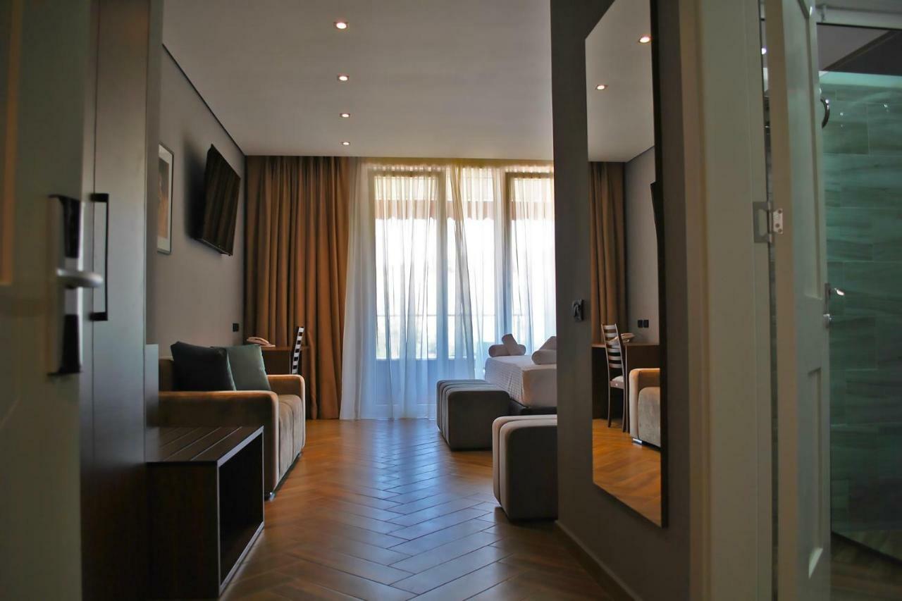 Twin Towers Hotel City & Beach Resort Shëngjin Esterno foto