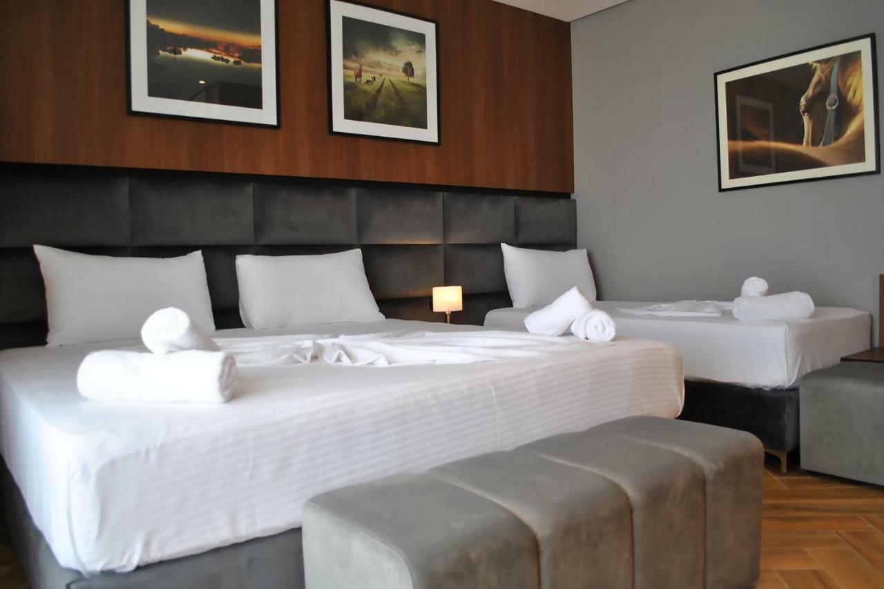 Twin Towers Hotel City & Beach Resort Shëngjin Esterno foto